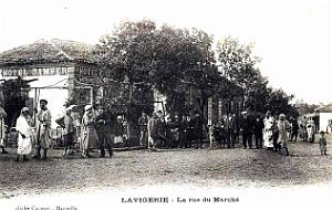2369- Lavigerie - Rue du Marche